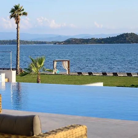 Beachfront Natalia With Two Private Pools