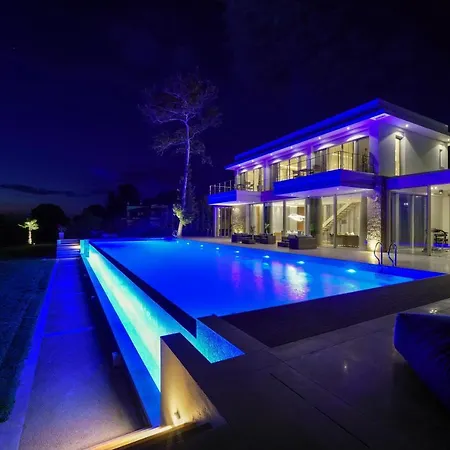 Beachfront Natalia With Two Private Pools * Vourvourou