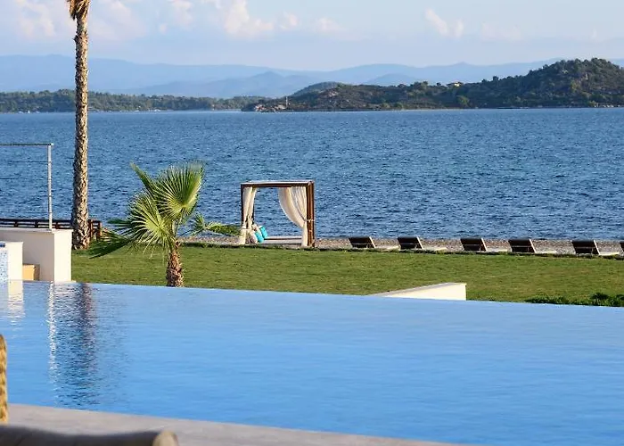 Beachfront Natalia With Two Private Pools