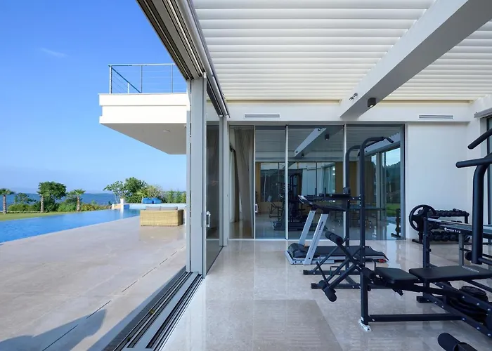 Beachfront Natalia With Two Private Pools Villa *