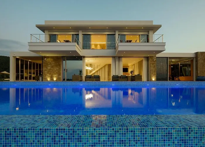 Beachfront Natalia With Two Private Pools Vourvourou