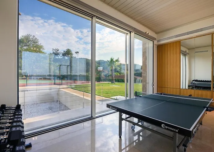 Beachfront Natalia With Two Private Pools Vourvourou